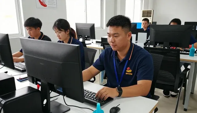 设计帮助客户实现注重成本控制目标